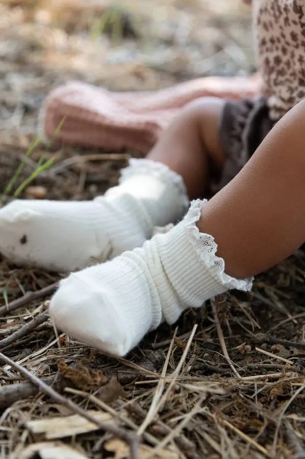 Bamboom - bambusowe skarpetki z koronką dla dziewczynki kremowe