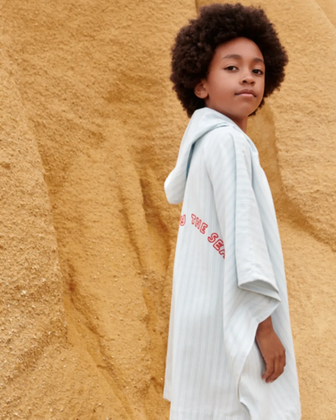 Ponczo kąpielowe z kapturem Liewood Kaiden stripe pure sky creme de la creme