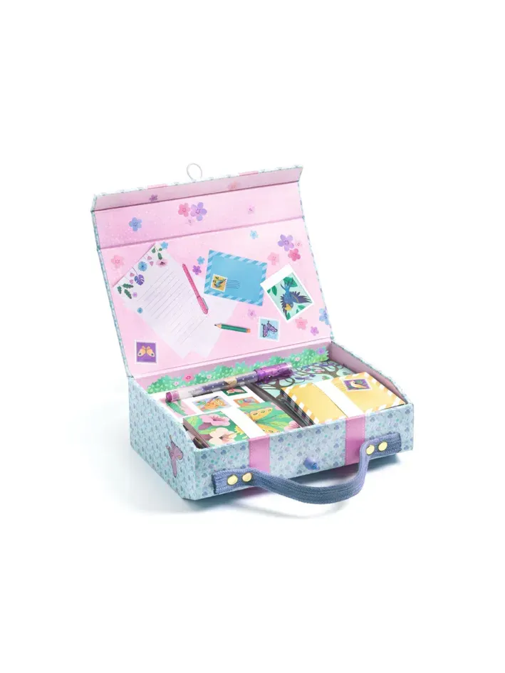 Walizeczka z zestawem papierniczym Djeco Marie Walizeczka z zestawem papierniczym Djeco Marie
