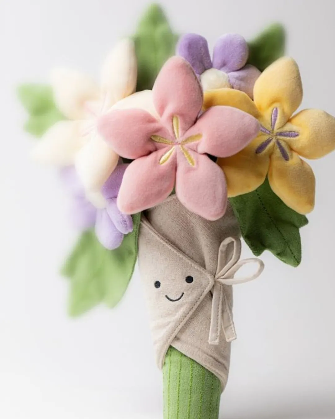 Jellycat - Wesoły Bukiet Kwiatów 31 cm Jellycat - Wesoły Bukiet Kwiatów 31 cm