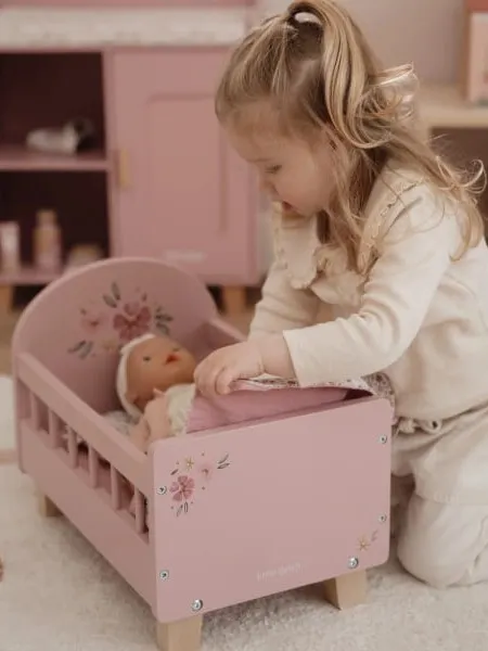 Little Dutch - Drewniane łóżeczko dla lalek z pościelą FSC Little Dutch - Drewniane łóżeczko dla lalek z pościelą FSC
