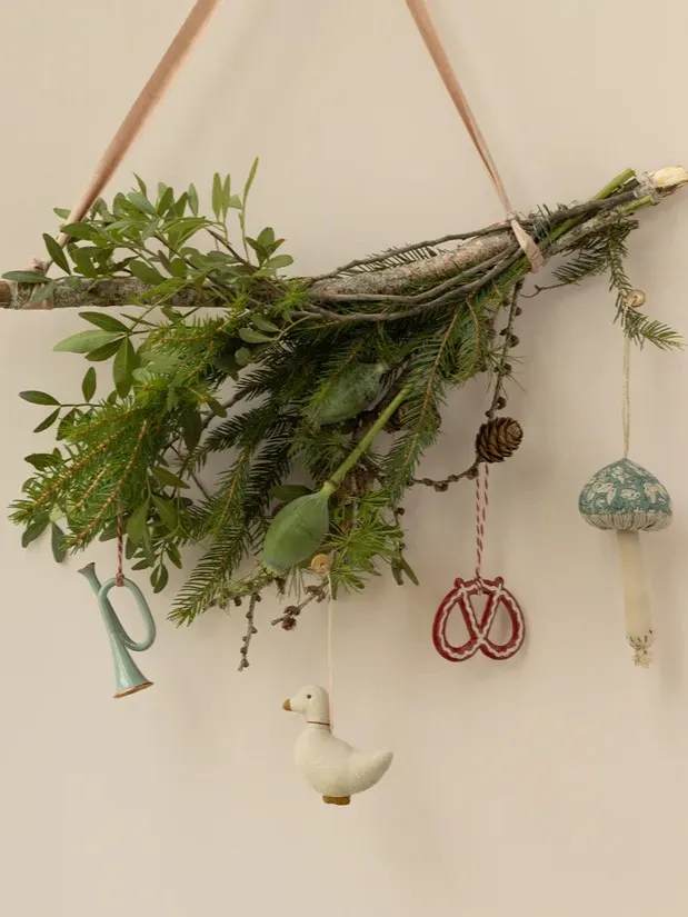 Maileg - dekoracja bożonarodzeniowa metalowa Precel Maileg - dekoracja bożonarodzeniowa metalowa Precel