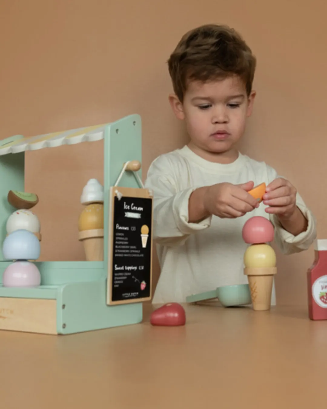 Little Dutch - drewniana lodziarnia FSC Little Dutch - drewniana lodziarnia FSC