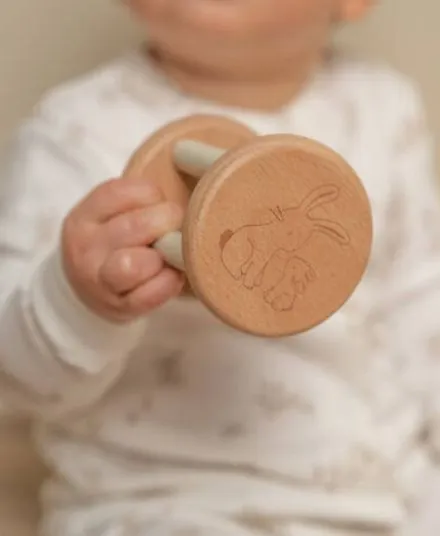 Little Dutch - drewniana grzechotka Baby bunny Little Dutch - drewniana grzechotka Baby bunny
