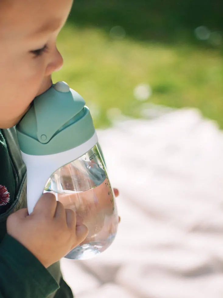 Beaba - bidon niekapek ze słomką tritanowy 300 ml Sage Green Beaba - bidon niekapek ze słomką tritanowy 300 ml Sage Green