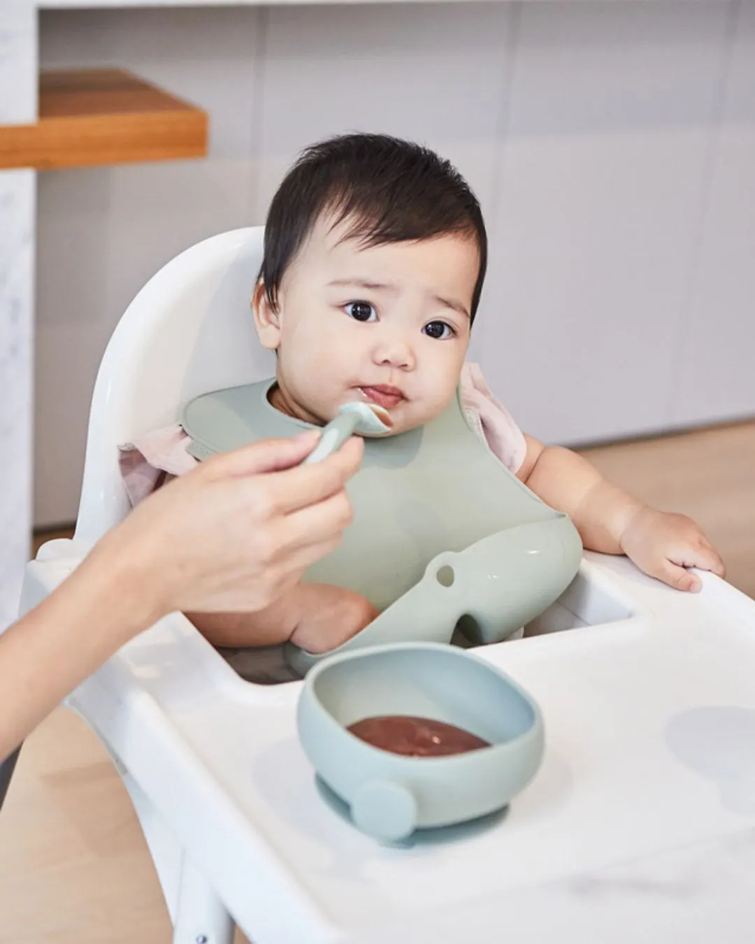 B.box - silikonowa miseczka z pokrywką Sage B.box - silikonowa miseczka z pokrywką Sage