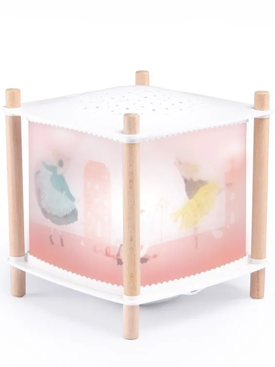 MAŁA SZKOŁA TAŃCA