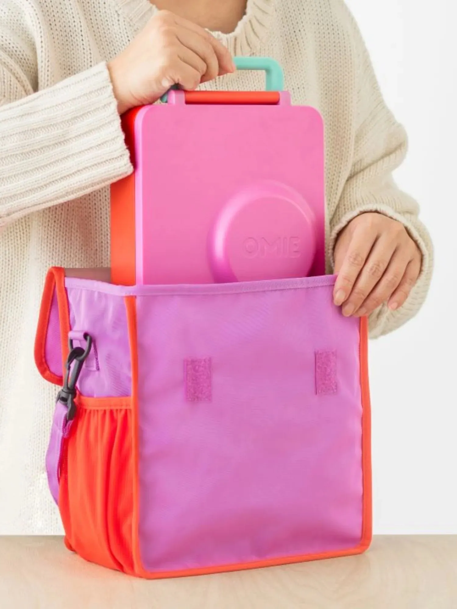 OMIE - OMIETOTE torba lunchowa dla dzieci Pink OMIE - OMIETOTE torba lunchowa dla dzieci Pink