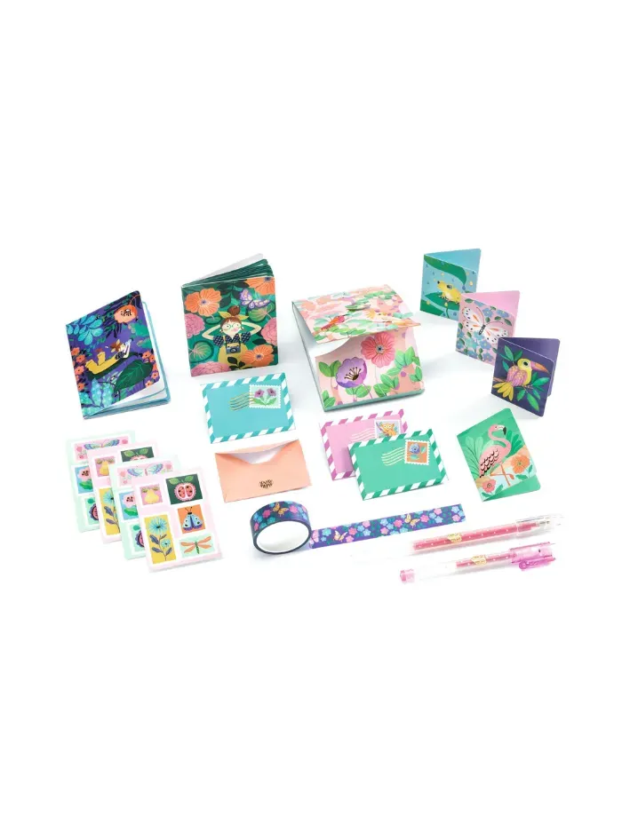 Segregator z zestawem papierniczym Djeco Marie Segregator z zestawem papierniczym Djeco Marie