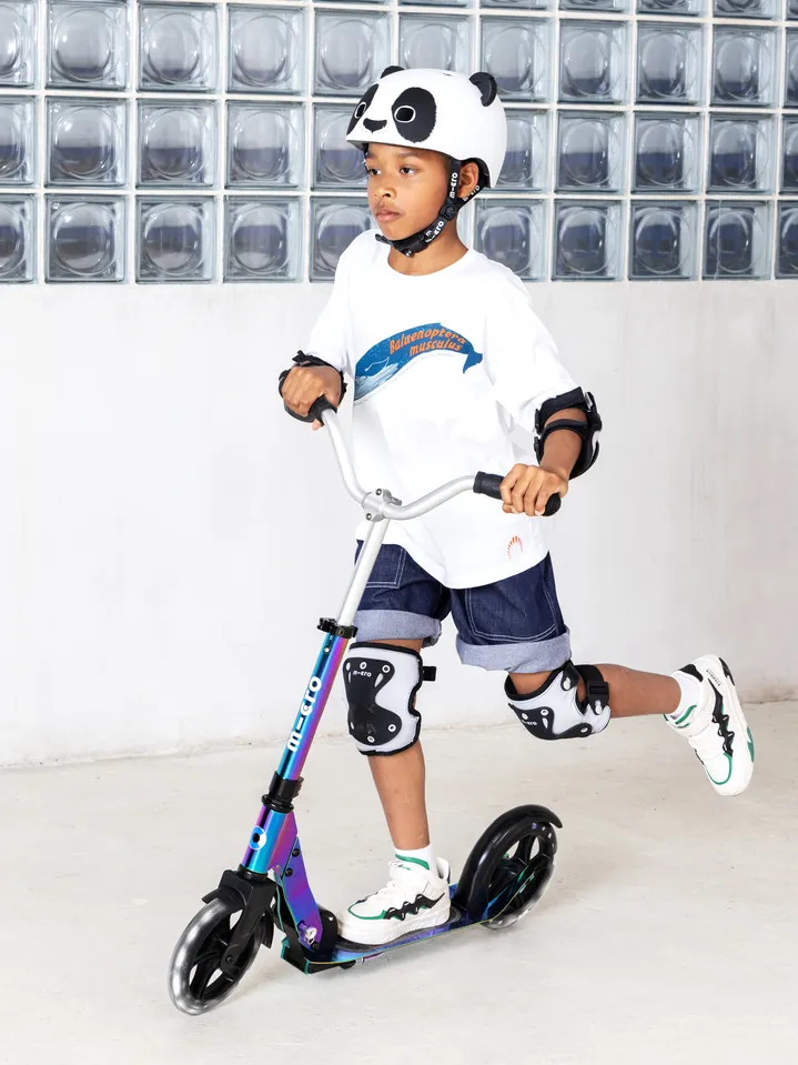 Micro - hulajnoga składana ze świecącymi kołami Cruiser LED Neochrome Micro - hulajnoga składana ze świecącymi kołami Cruiser LED Neochrome