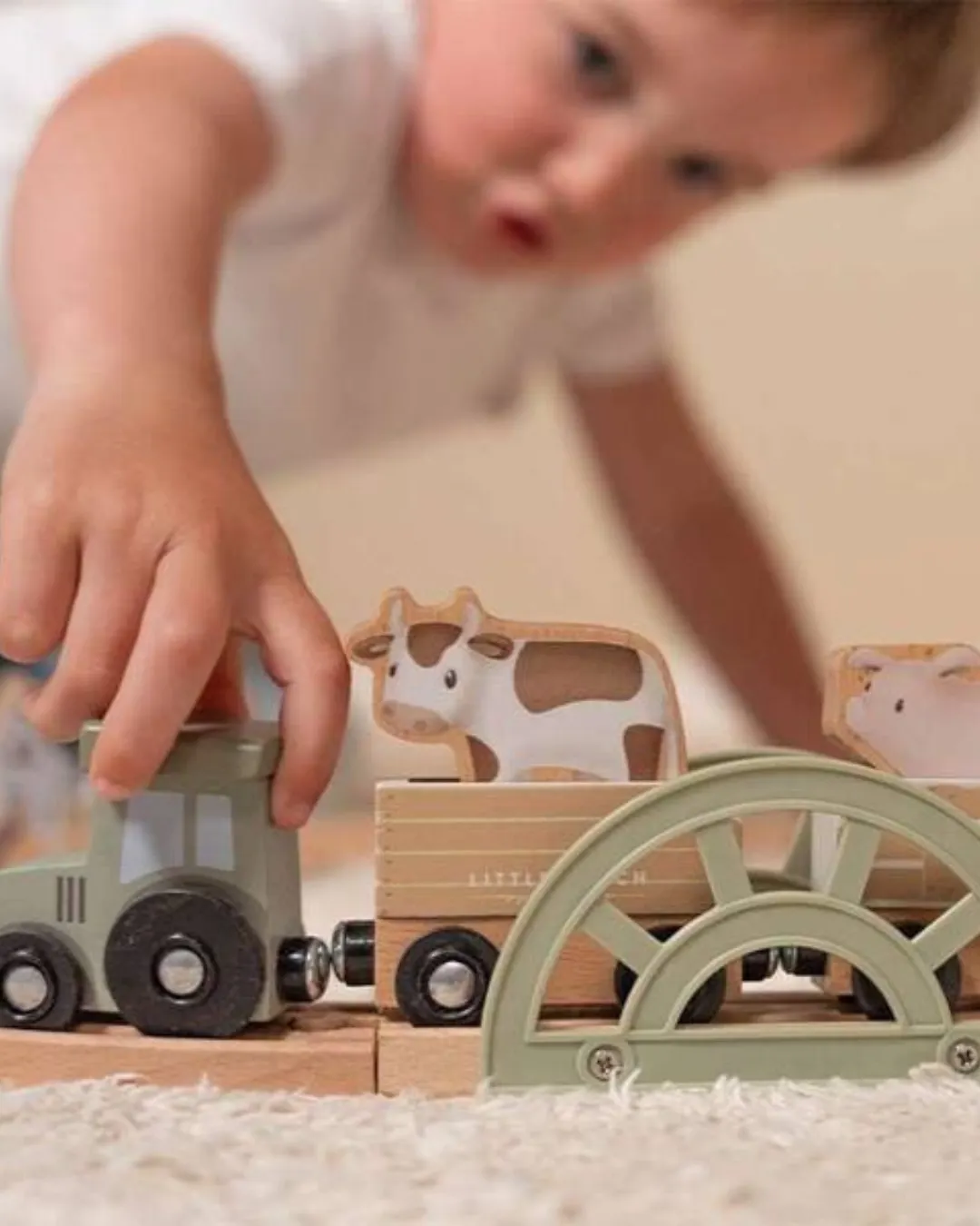 Little Dutch - Pociąg z torami Little Farm