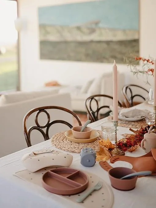 Mushie - talerzyk silikonowy z przyssawką Cloudy Mauve