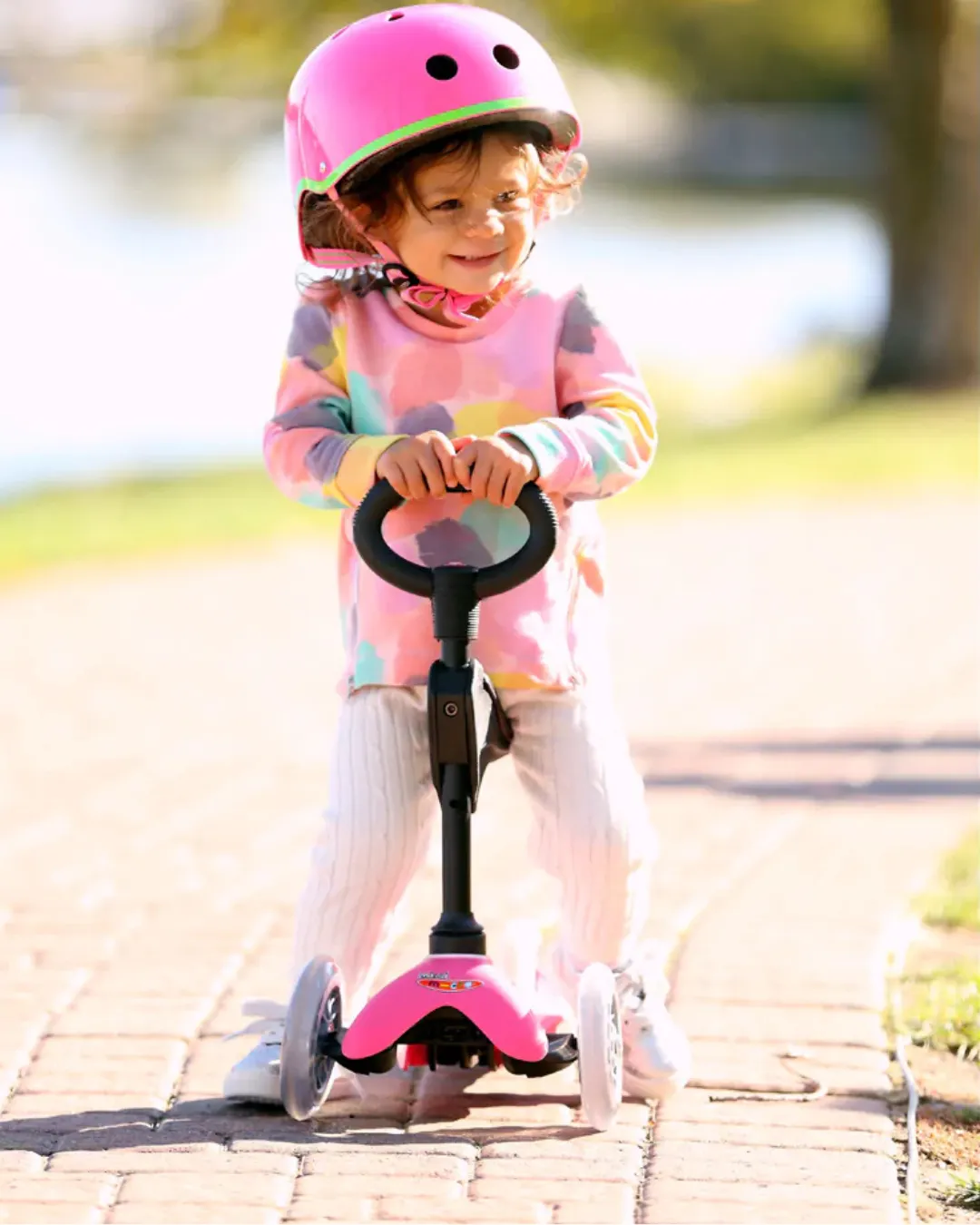 Micro - hulajnoga z siedziskiem Mini 3w1 Deluxe Pink Micro - hulajnoga z siedziskiem Mini 3w1 Deluxe Pink