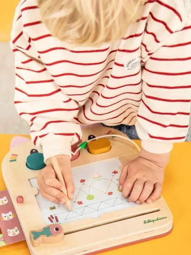 Lilliputiens - drewniana tablica do rysowania znikopis Kotka Jeanne 18m+ Lilliputiens - drewniana tablica do rysowania znikopis Kotka Jeanne 18m+