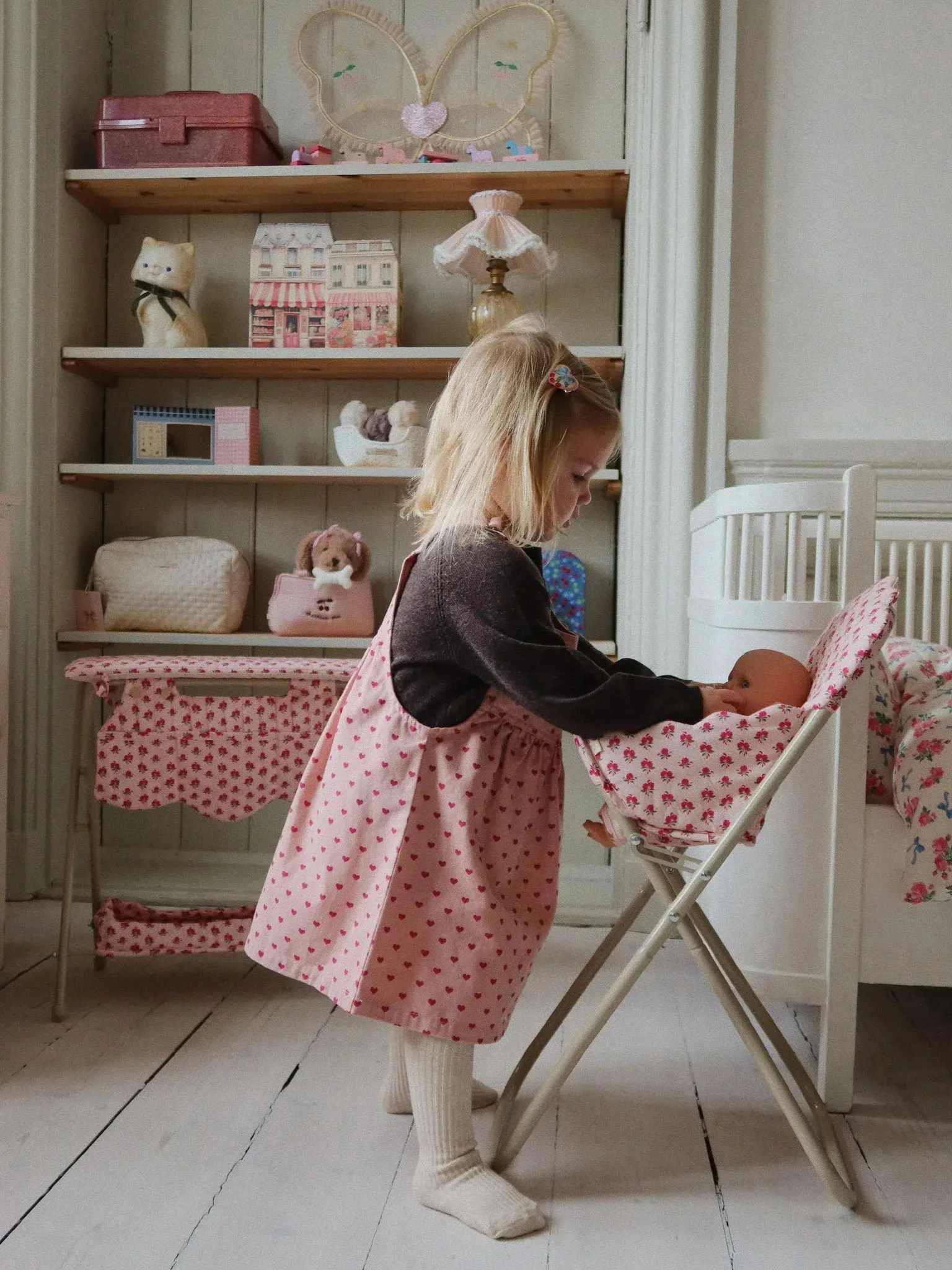 Konges Sløjd - zestaw akcesoriów z lalką Konges Sløjd - zestaw akcesoriów z lalką