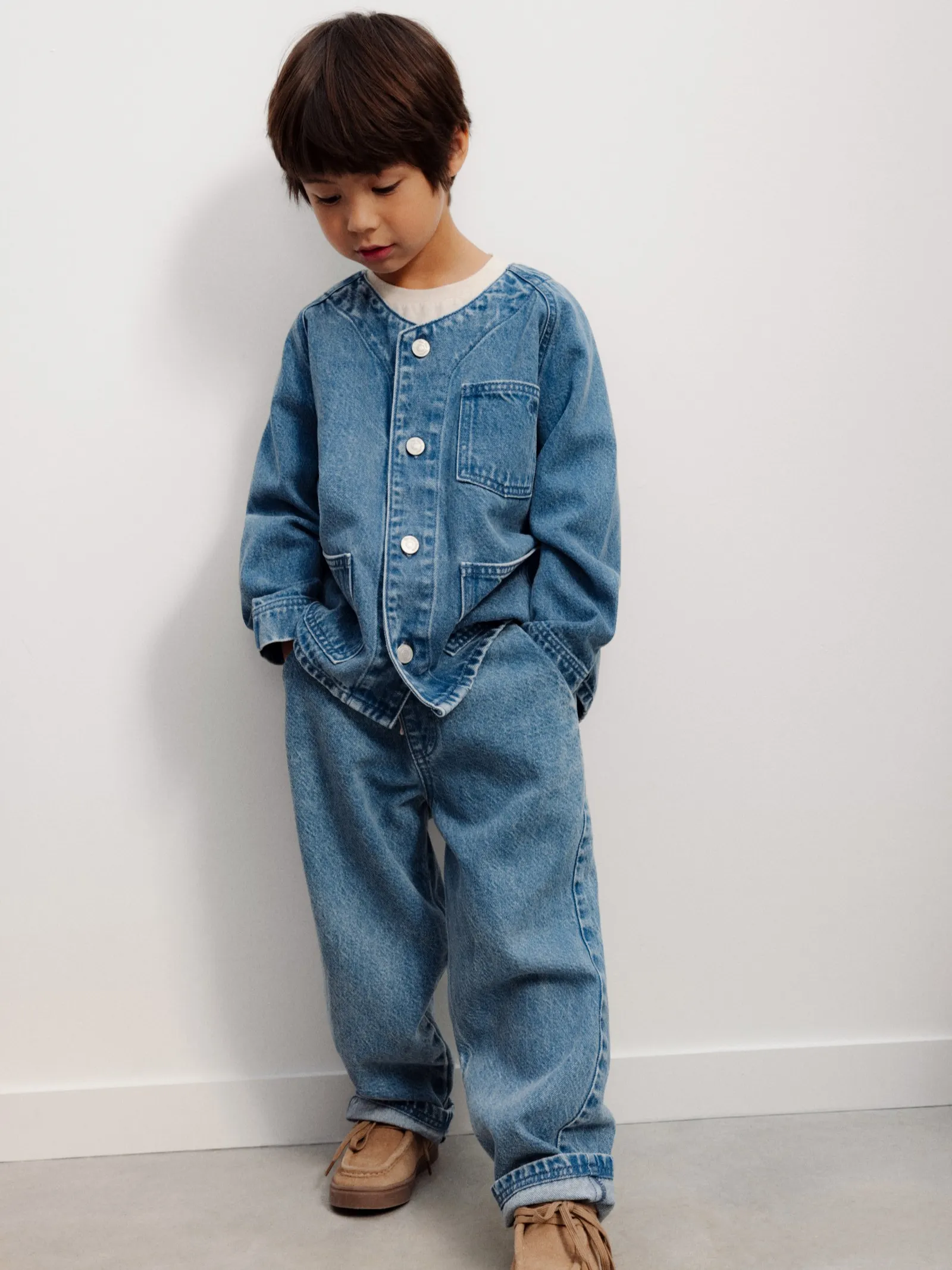 The New Society - spodnie jeansowe Ridge Mid Blue Denim The New Society - spodnie jeansowe Ridge Mid Blue Denim