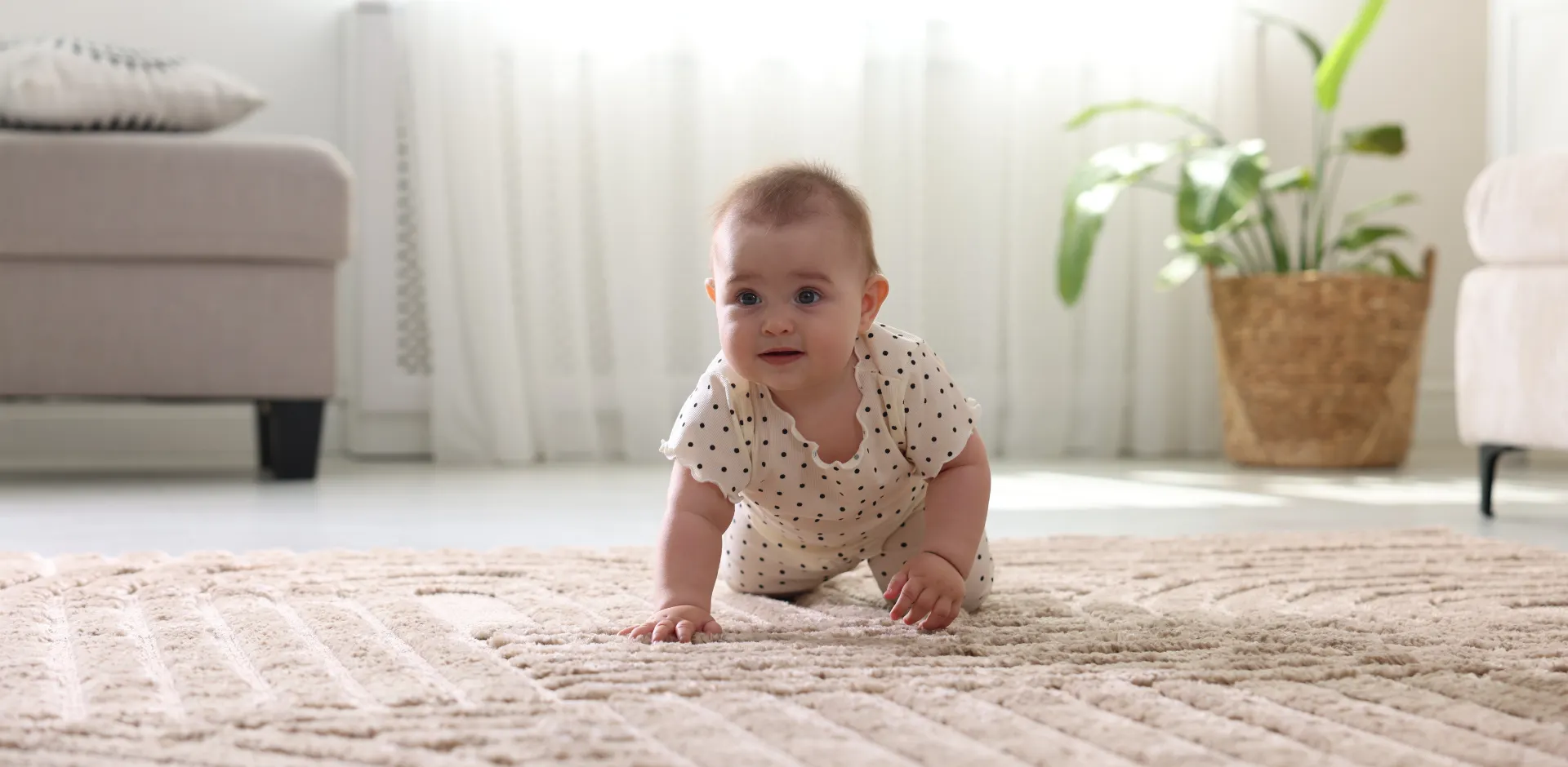 Zabawki do raczkowania - czy naprawdę pomagają?