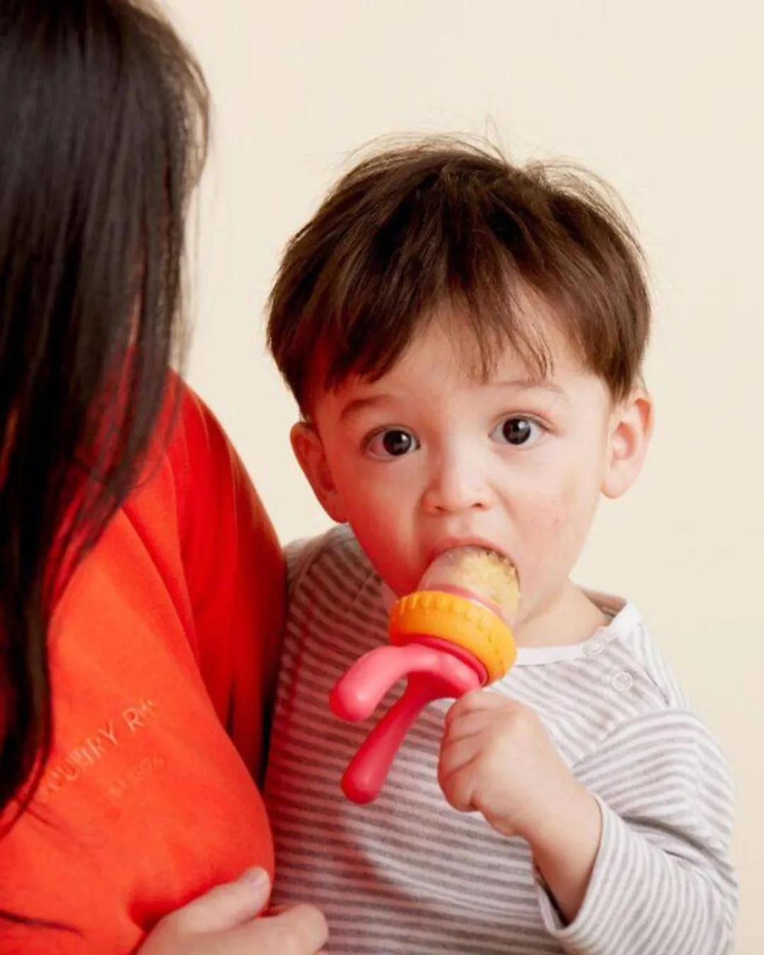 B.box - gryzak silikonowy do podawania pokarmu Róż B.box - gryzak silikonowy do podawania pokarmu Róż