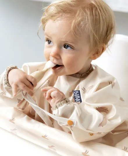 BiBADO - wodoodporny śliniak z długim rękawem BLW Curious Cottontails Happy Hares