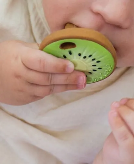 Oli&Carol - gryzak dla niemowląt mini kiwi Jose Antonio the Kiwi