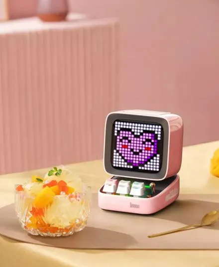 Divoom - głośnik mobilny Ditoo Pro Pink