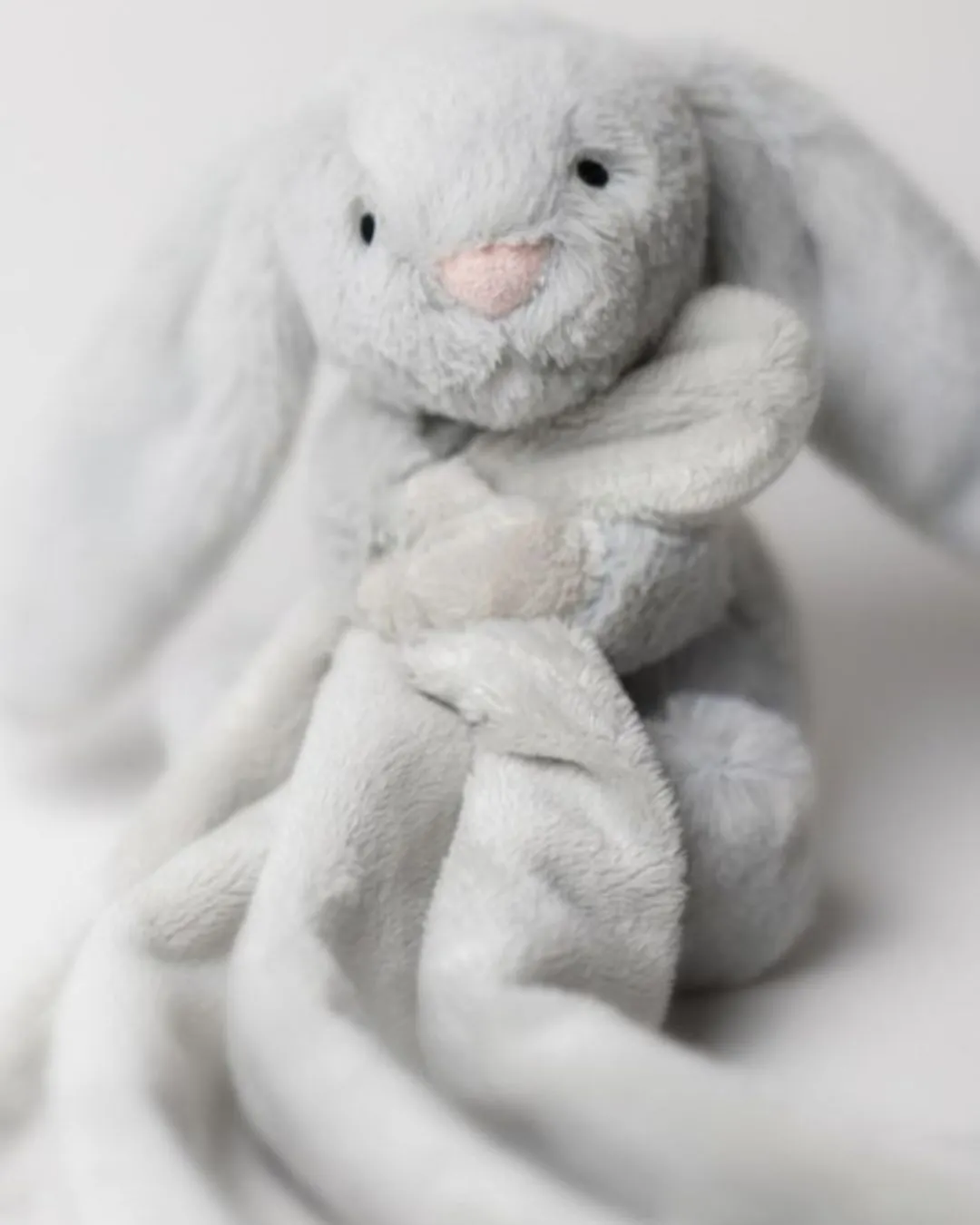 Jellycat - Króliczek Szmatka Przytulanka srebrna Jellycat - Króliczek Szmatka Przytulanka srebrna