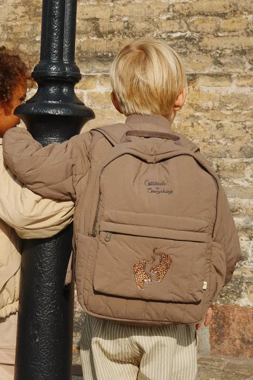 Konges Sløjd - stylizacja chłopięca Juno Walnut