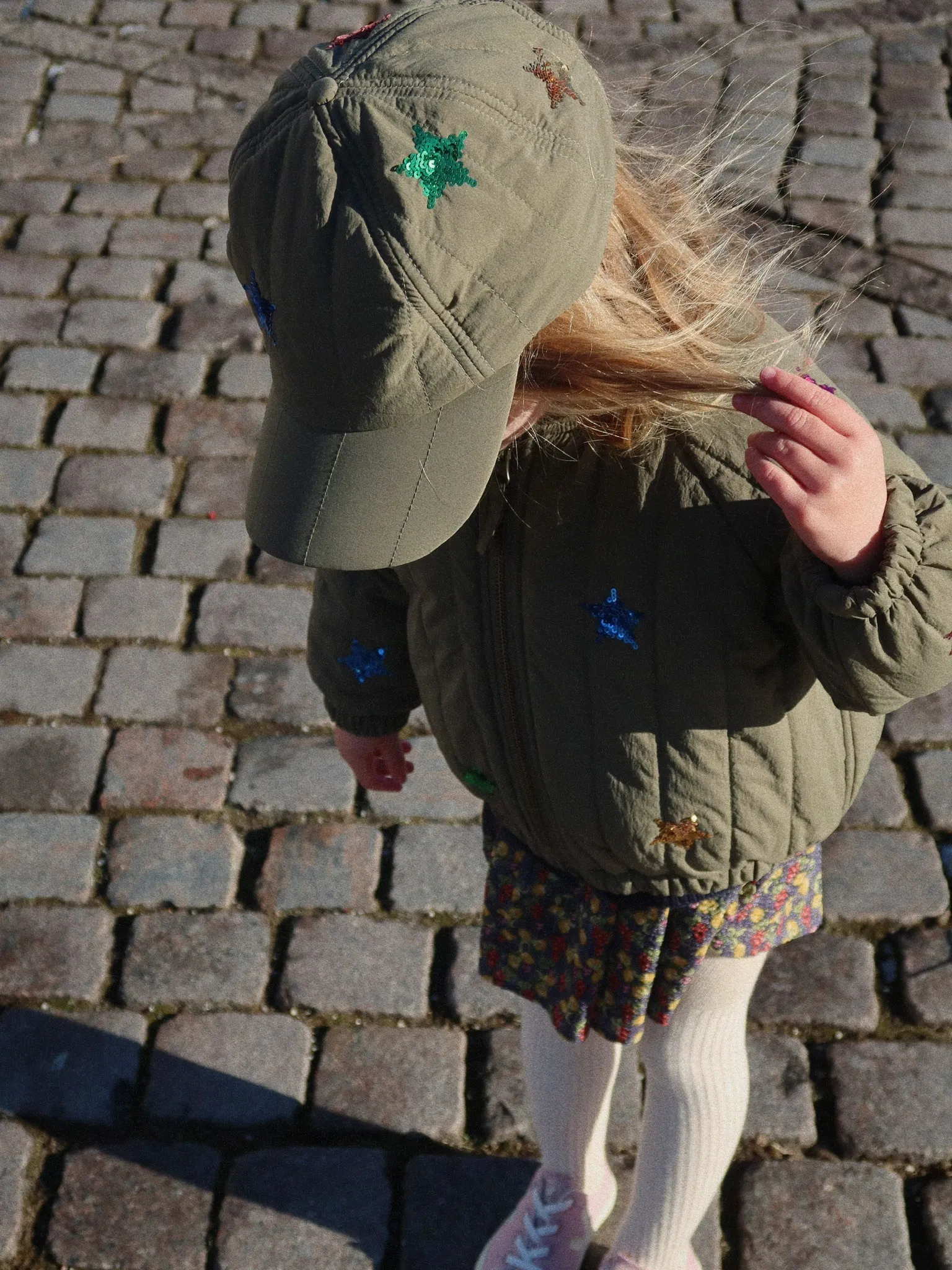 Konges Sløjd - pikowana kurtka bomberka Juno Sequin Bomber Jacket Kalamata Konges Sløjd - pikowana kurtka bomberka Juno Sequin Bomber Jacket Kalamata