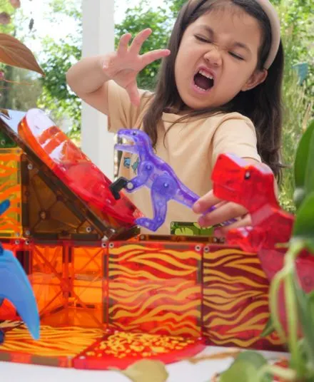 Magna-Tiles - klocki magnetyczne Dino World 40 elementów 3+ Magna-Tiles - klocki magnetyczne Dino World 40 elementów 3+