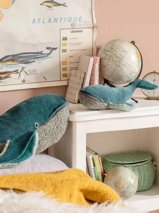 Moulin Roty - maskotka mały wieloryb 32 cm Dookoła Świata Moulin Roty - maskotka mały wieloryb 32 cm Dookoła Świata