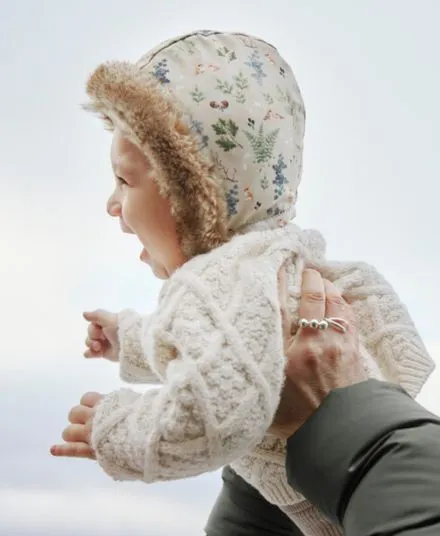 Elodie Details - ciepła zimowa czapka dziecięca wiązana Winter Bonet Fairytale Forest