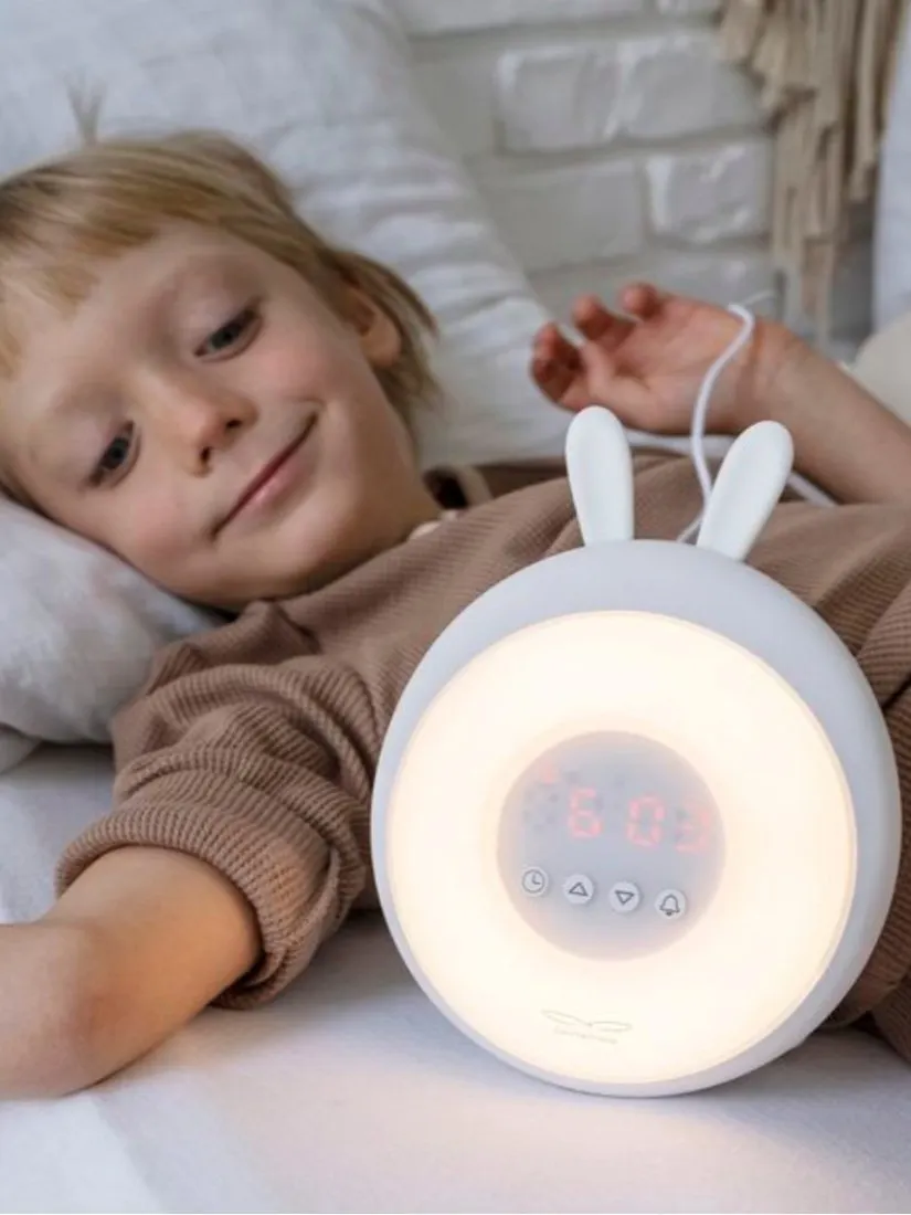 Rabbit & Friends - lampka królik budząca światłem Biała