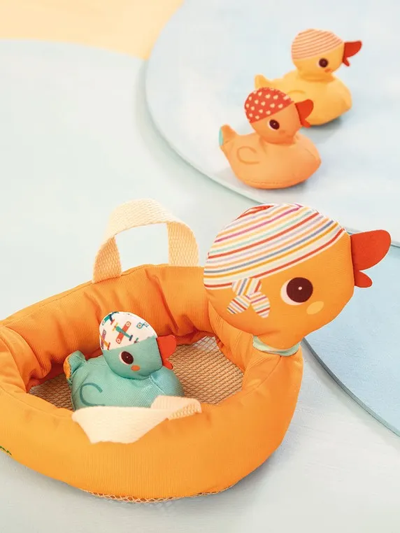 Lilliputiens - kaczka i 3 magnetyczne kaczątka do kąpieli 9m+ Lilliputiens - kaczka i 3 magnetyczne kaczątka do kąpieli 9m+