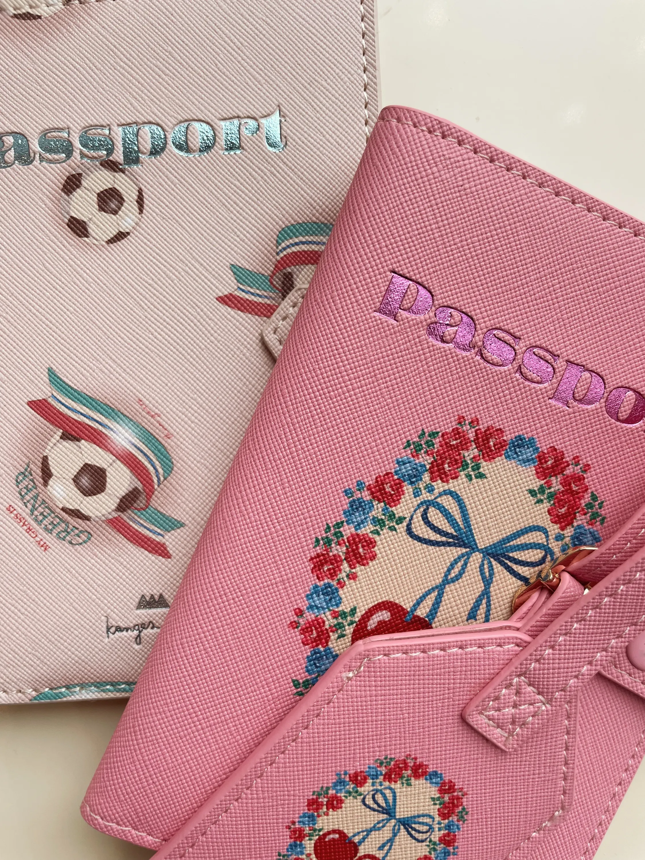 Konges Sløjd - zestaw podróżny Voyage Travel Set Cherry Bow