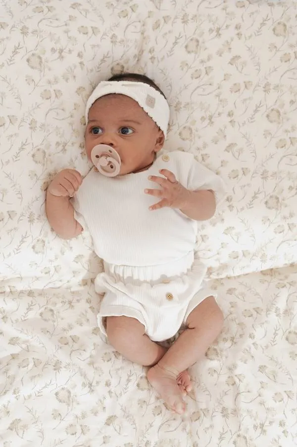 Bamboom - bambusowa koszulka niemowlęca z krótkim rękawem Pure biała Bamboom - bambusowa koszulka niemowlęca z krótkim rękawem Pure biała