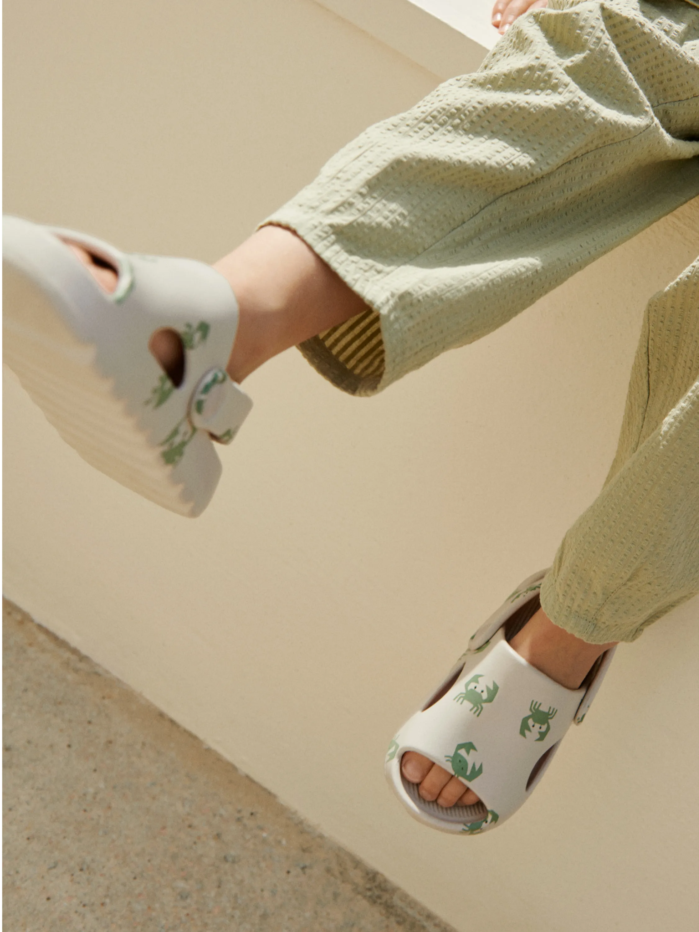 Liewood - sandały dziecięce Morris Crab sandy Liewood - sandały dziecięce Morris Crab sandy