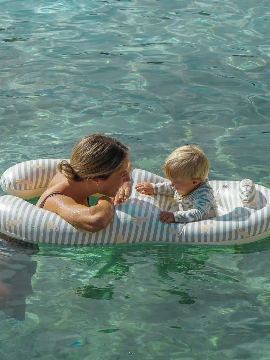 SUNNYLiFE - pływający fotelik dla niemowląt Duck Sage Stripe
