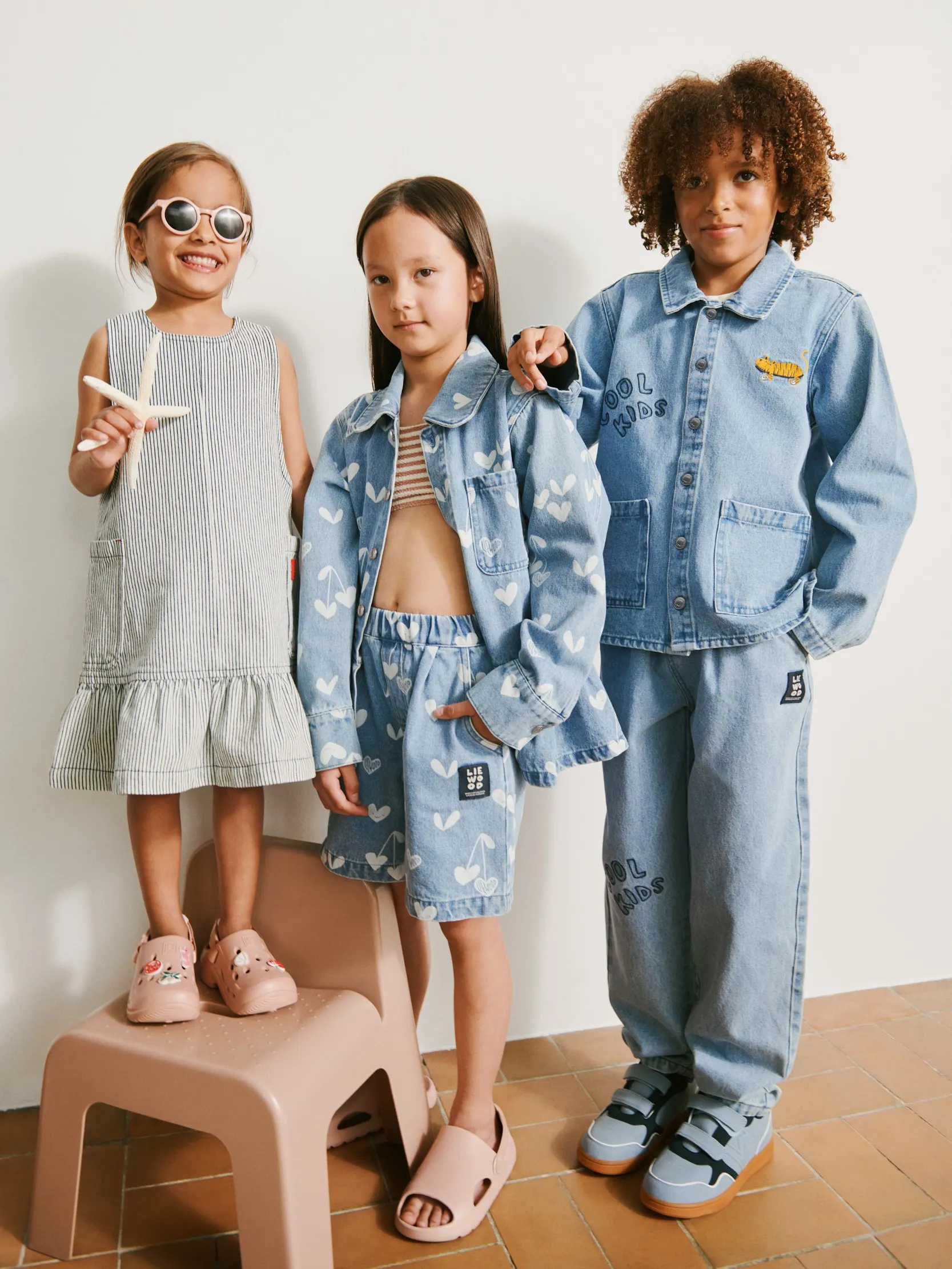 Liewood - spodnie jeansowe Borris Placement Cool kids / Light blue denim