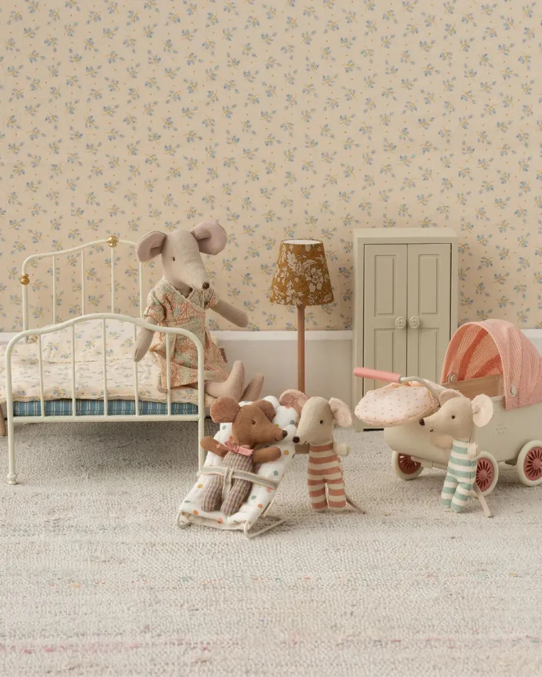 Maileg - miniaturowy leżaczek dla myszek Maileg - miniaturowy leżaczek dla myszek