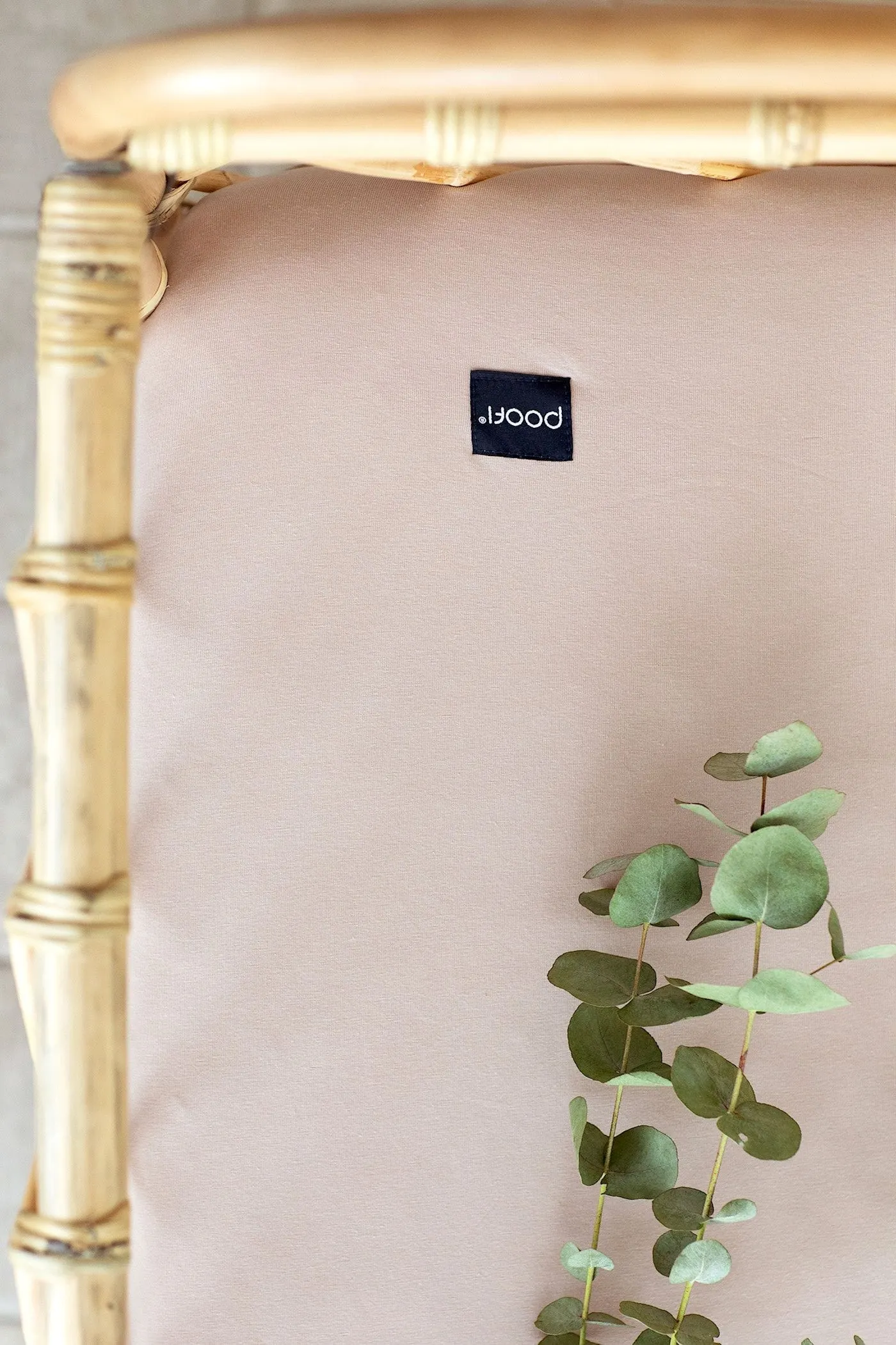 Poofi - prześcieradło Organic&Color 60x120 nugat Poofi - prześcieradło Organic&Color 60x120 nugat