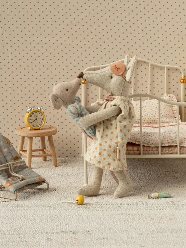 Maileg - koszula nocna dla mamy myszki jasnoszara Maileg - koszula nocna dla mamy myszki jasnoszara