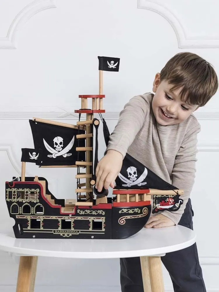 Le Toy Van - drewniany statek piracki Barbarossa Le Toy Van - drewniany statek piracki Barbarossa