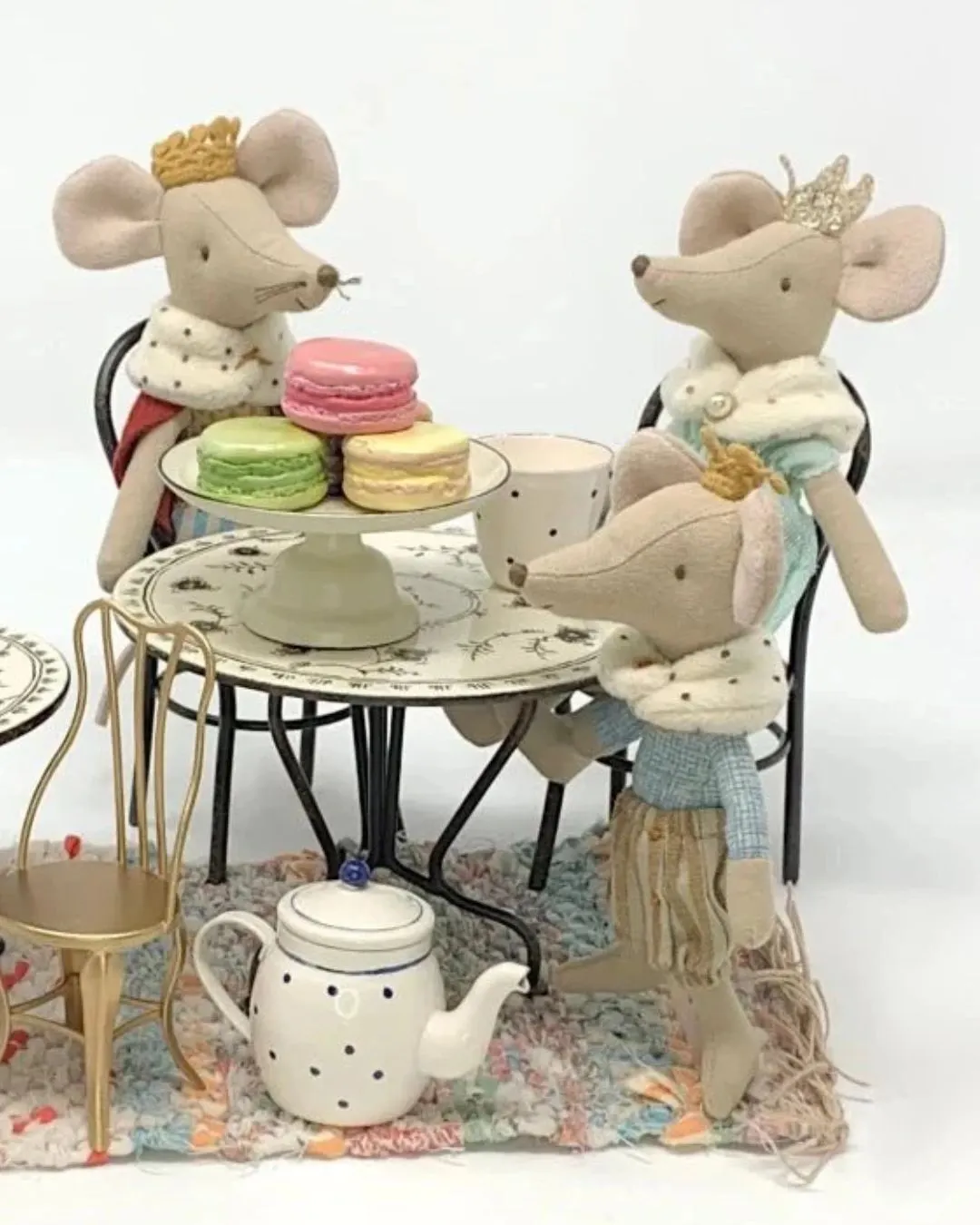 Maileg - zestaw deserowy Macarons et chocolat Maileg - zestaw deserowy Macarons et chocolat