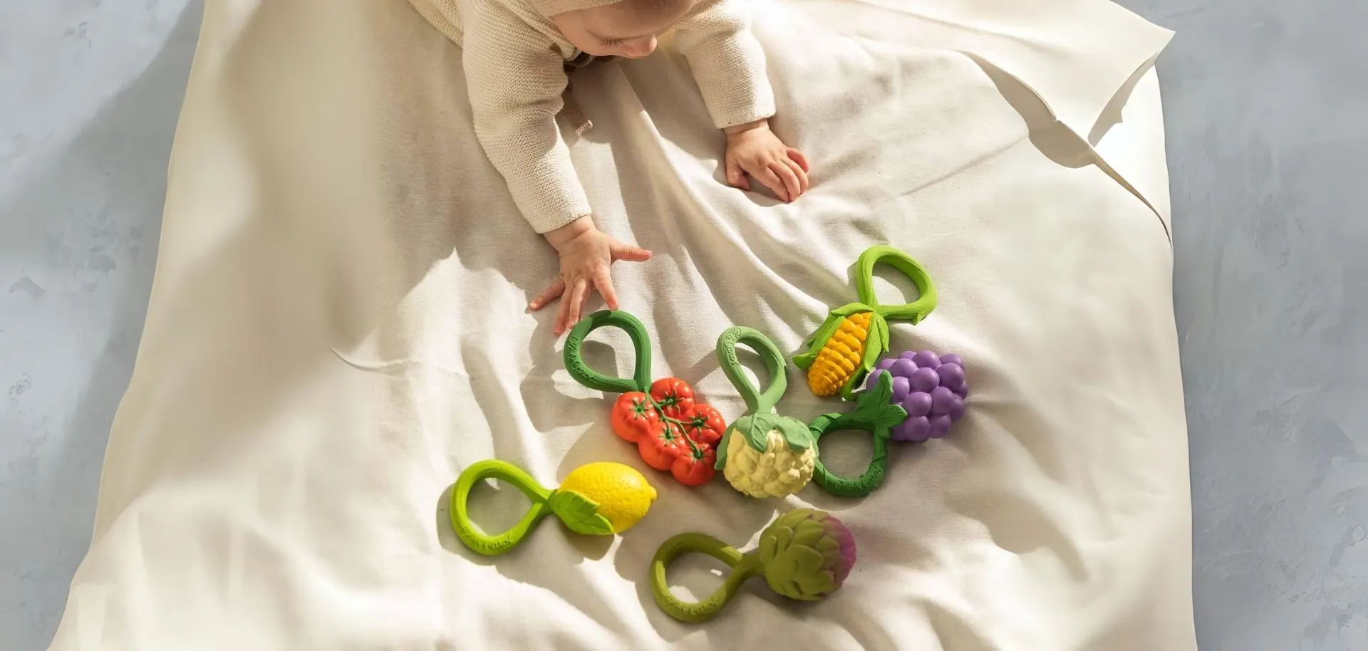 Ząbkowanie u niemowlaka - kiedy, objawy, ile trwa i jak przynieść ulgę maluszkowi