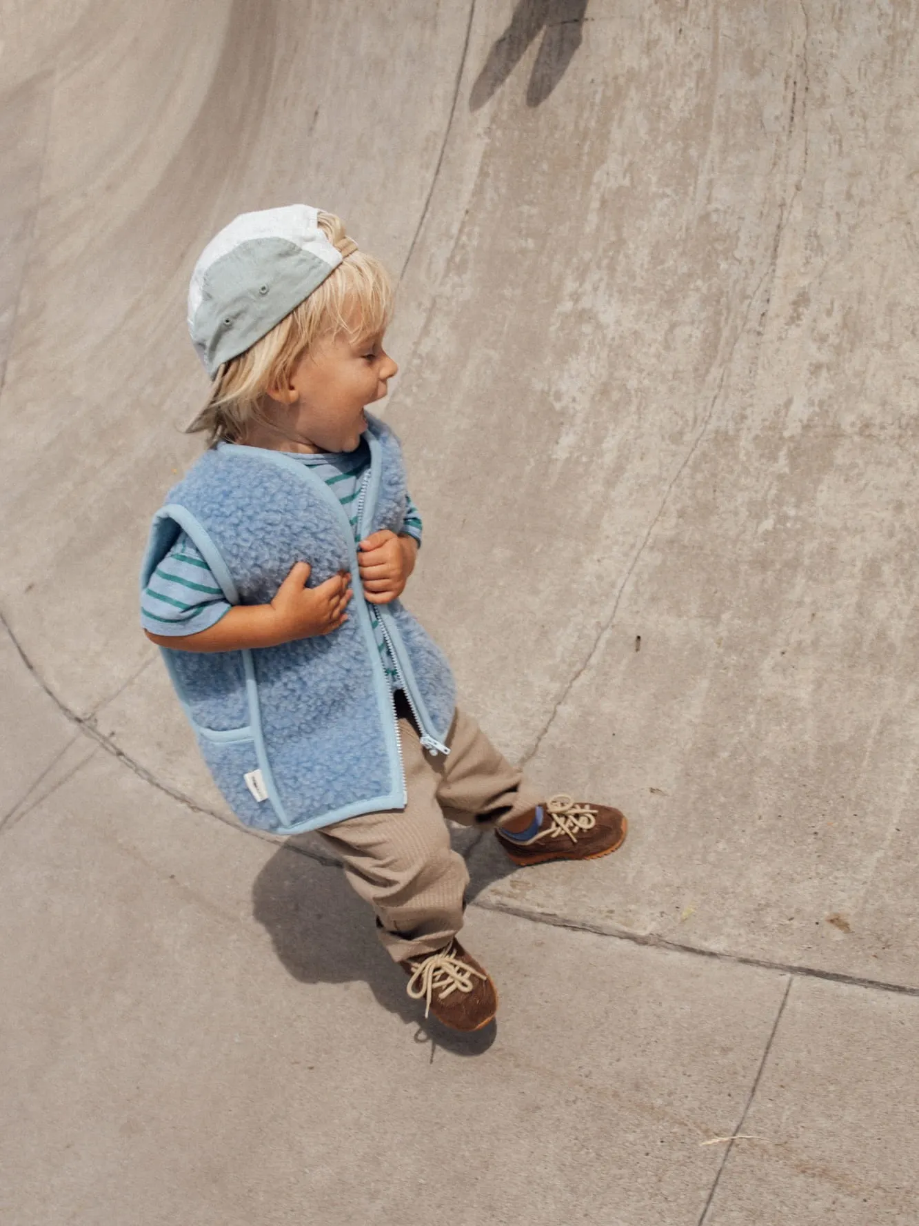 Meggstore - kamizelka wełniana dziecięca Blue