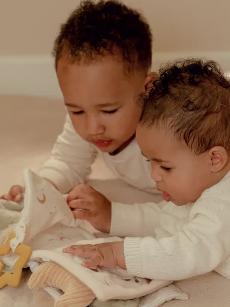 Little Dutch - książeczka aktywizująca Newborn Naturals