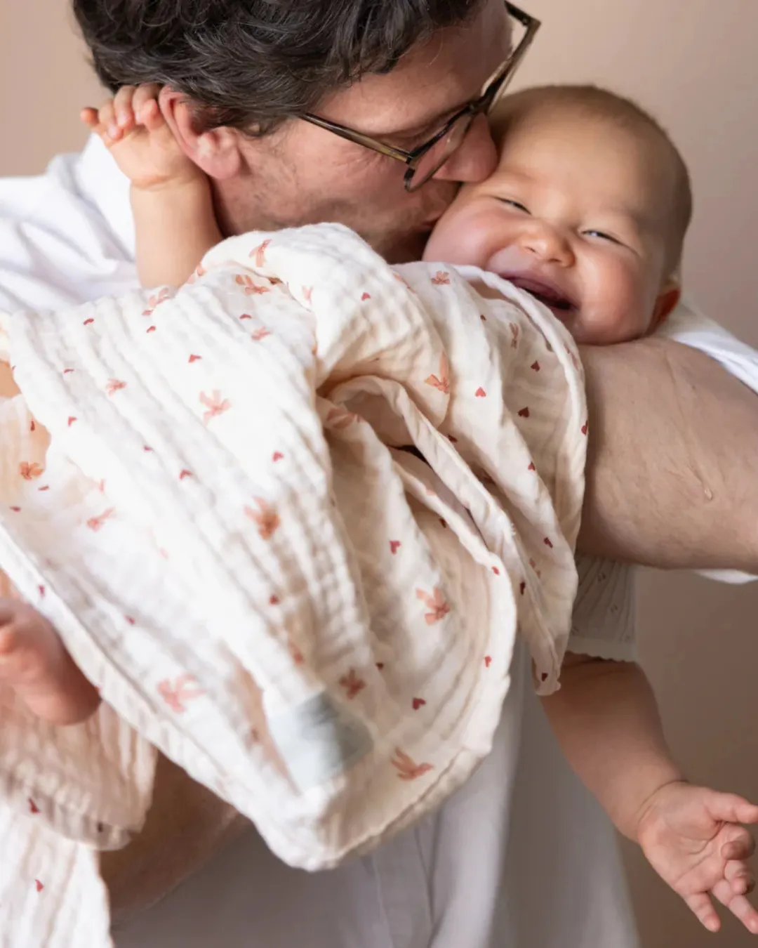 Cam Cam Copenhagen - muślinowy kocyk dla niemowląt GOTS Bows Cam Cam Copenhagen - muślinowy kocyk dla niemowląt GOTS Bows