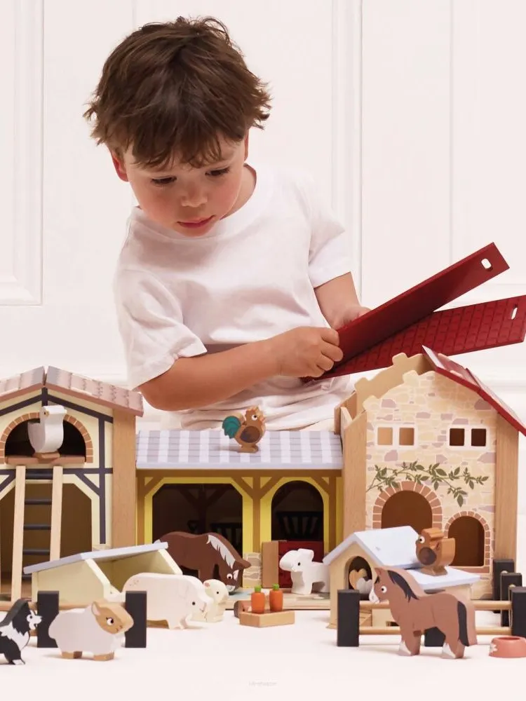 Le Toy Van - Drewniana farma zestaw z figurkami, zabawka dla dzieci, koniki Le Toy Van - Drewniana farma zestaw z figurkami, zabawka dla dzieci, koniki